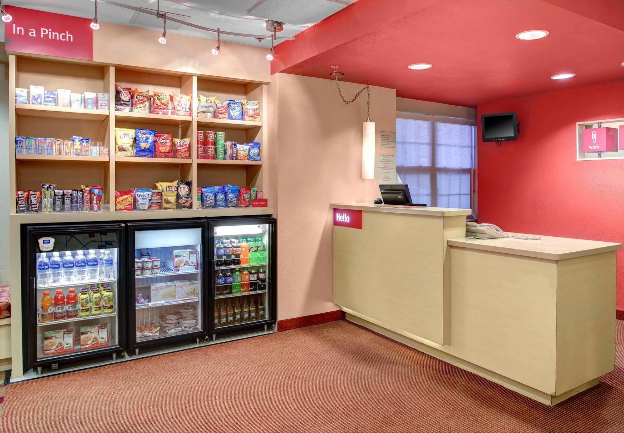 Mainstay Suites Middleburg Heights Cleveland Airport Buitenkant foto
